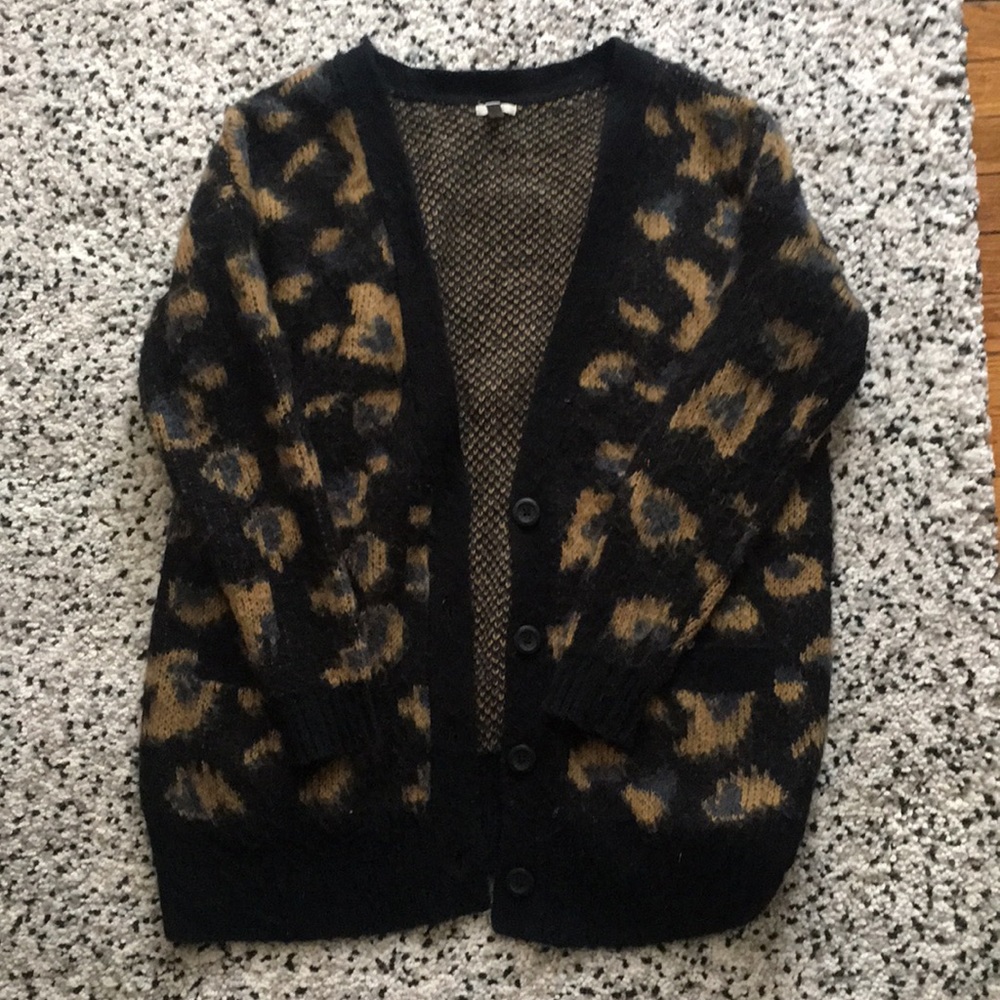 Fluffy animal printed cardigan